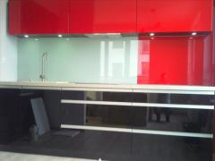 Kolor REF 1586 (RED LUMINOUS), RAL 7035 (GREY CLASSIC)